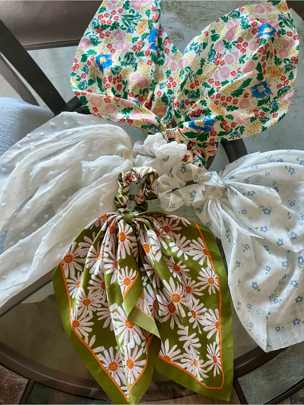 Floral Daisy Bow Scrunchie Scarf - Olive Green